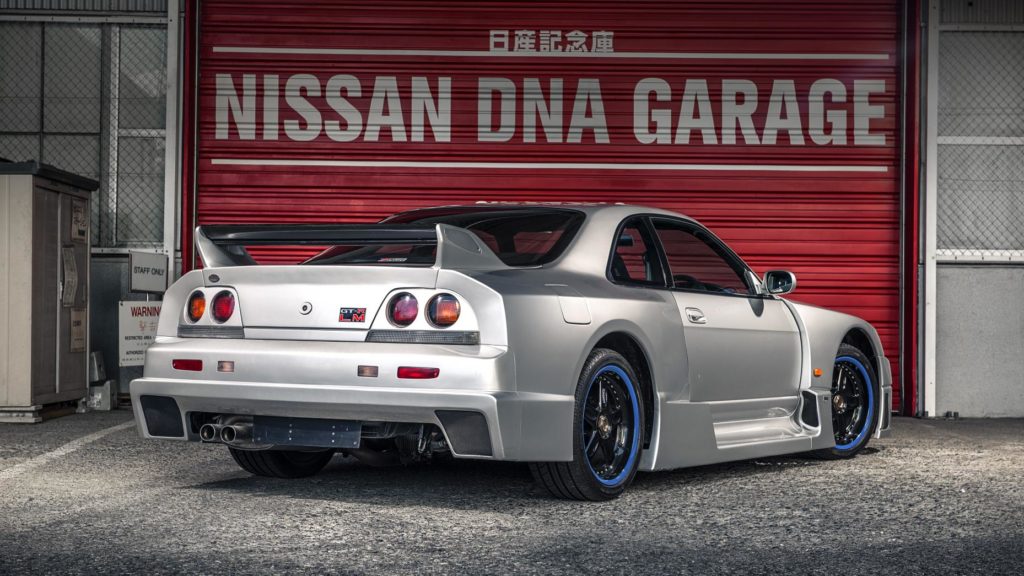 Nissan gtr r3